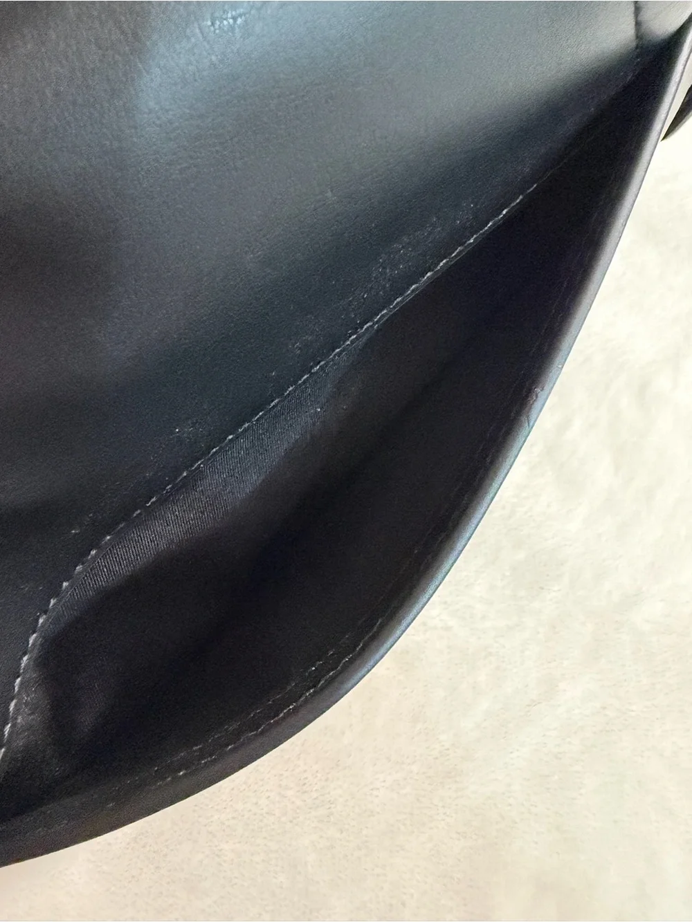2 in 1 Lululemon Leather bag